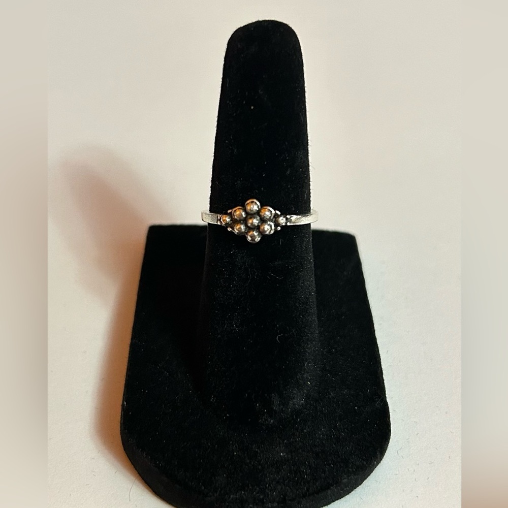 3/$10 Fashion ring size 4 1/2
